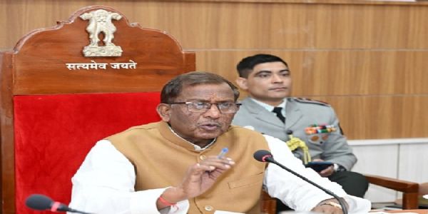 असम के राज्यपाल लक्ष्मण प्रसाद आचार्य फहराया तिरंगा, राज्य सरकार की उपलब्धियों को गिनाया