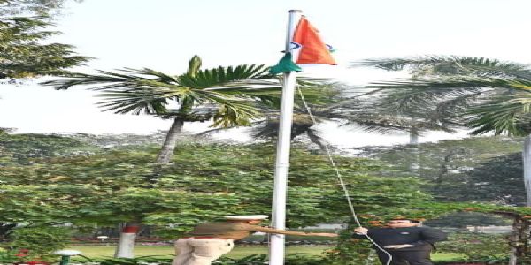 मुख्यमंत्री निवास कार्यालय में हर्षाेल्लास के साथ मनाया गणतंत्र दिवस