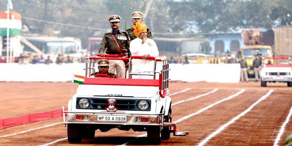 गणतांत्रिक शासन व्यवस्था सेवा, समानता और संवेदनशीलता का संकल्प : राज्यपाल पटेल