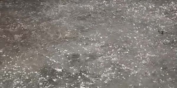 नारनौल में ओलावृष्टि के साथ चली तेज रफ्तार हवाएं, किसान चिंतित