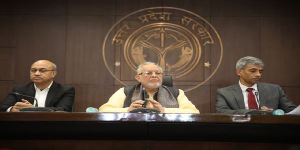 दावोस में टीम योगी की बड़ी उपलब्धि, मिले लगभग तीन लाख करोड़ के निवेश प्रस्ताव