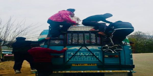 जम्मू पुलिस ने यातायात नियमों का उल्लंघन करने वालों पर शिकंजा कसा