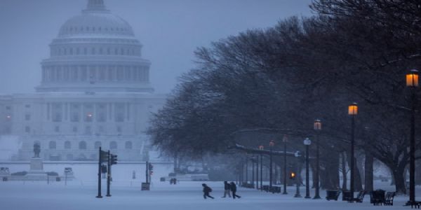 अमेरिका में भीषण शीतकालीन तूफान का कहर, कम से कम 15 लोगों की मौत