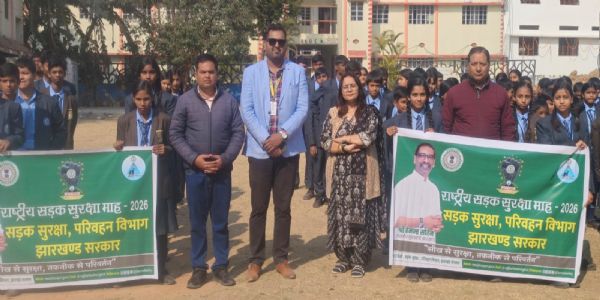 राष्ट्रीय सड़क सुरक्षा माह: बच्चों ने पेंटिंग के ज़रिये दिया सड़क सुरक्षा का संदेश