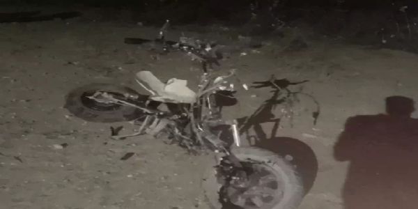 तेज रफ्तार ट्रक ने स्कूटी को कुचला, दो बहनों की मौके पर मौत, मां-बहन गंभीर घायल