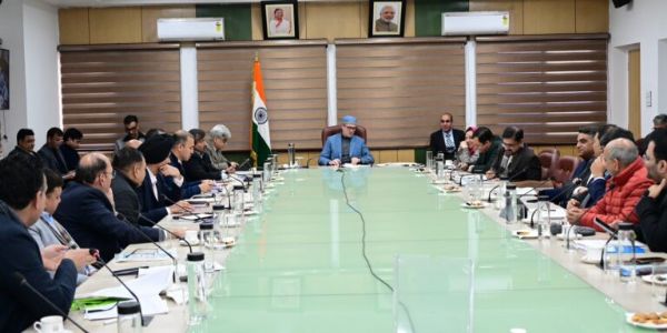 मुख्यमंत्री उमर अब्दुल्ला ने जम्मू हितधारकों के साथ बजट पूर्व परामर्श किया