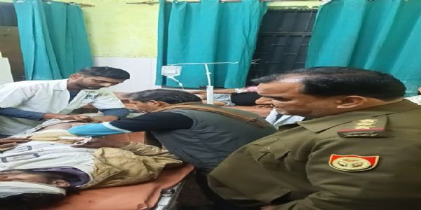 गांव की रामलीला में फायरिंग, प्रधान का भतीजा घायल