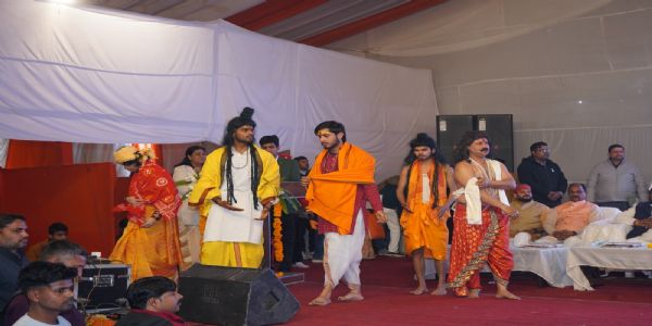 मेला राम नगरिया में वंदे मातरम नाटक का मंचन