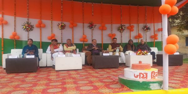 पण्डित लक्ष्मी नारायण मिश्र की प्रतिमा का सह सरकार्यवाह ने किया अनावरण