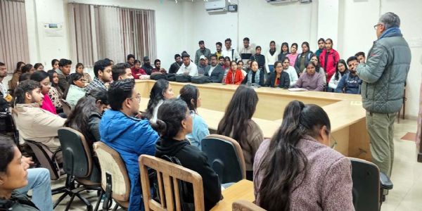 हिसार : जीएसटी संग्रह में हरियाणा का प्रदर्शन उल्लेखनीय : प्रो. कर्मपाल नरवाल