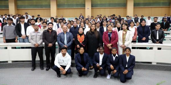 हिसार : विद्यार्थियों को आधुनिक शिक्षा प्रणाली से जोड़ते हैं शैक्षणिक सत्र :बिश्नोई