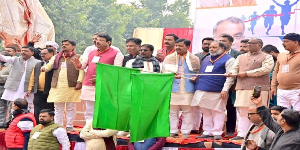 इथियोपिया के धावक ने जीती बलिया की मैराथन दौड़