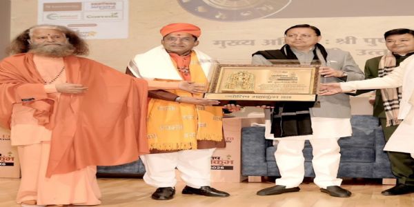 उत्तराखंड के मुख्यमंत्री ने किया डॉ. पंडित पुरुषोत्तम गौड़ को सम्मानित