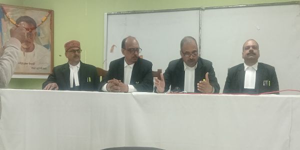 यूजीसी का काला कानून सामाजिक भाईचारे को करेगा ध्वस्त, वापस ले सरकार : लक्ष्मीकांत मिश्रा