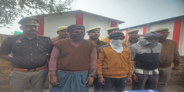 फर्रुखाबाद में अवैध शस्त्र फैक्ट्री का भांडाफोड़ , तीन संचालक गिरफ्तार