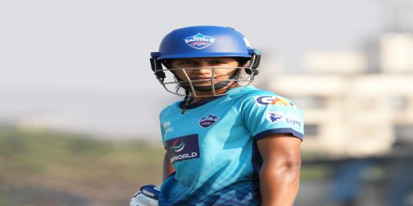 डीसी की बल्लेबाज़ निकी प्रसाद डीसी की बल्लेबाज़ निकी प्रसाद