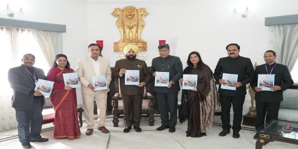 लोक सेवा आयोग ने राज्यपाल को प्रस्तुत किया वार्षिक प्रतिवेदन,पारदर्शिता और नवीन तकनीक पर जाेर