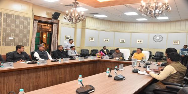 जनता का विश्वास ही विधायक की वास्तविक योग्यता : सतीश महाना