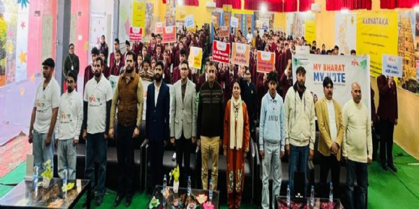 राष्ट्रीय मतदाता दिवस पर जम्मू में भव्य ‘पदयात्रा’ का आयोजन