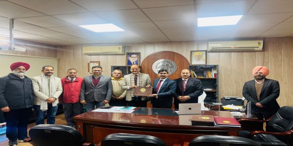 एसबीएसयू गुरदासपुर एवं एसपीयू मंडी के बीच शैक्षणिक एवं शोध सहयोग हेतु समझौता