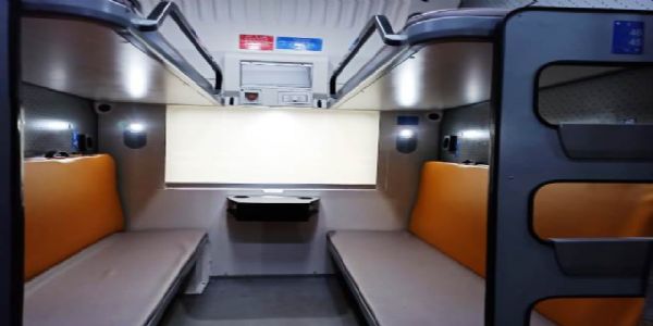 वंदे भारत स्लीपर का कोच वंदे भारत स्लीपर का कोच