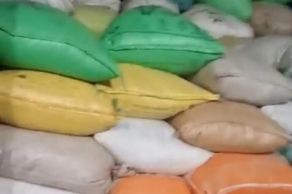 कालाबाजारी को जा रहा चावल पुलिस ने पकड़ा