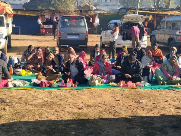 परंपरागत छेरछेरा पुन्नी पर्व की पूजा करते हुए