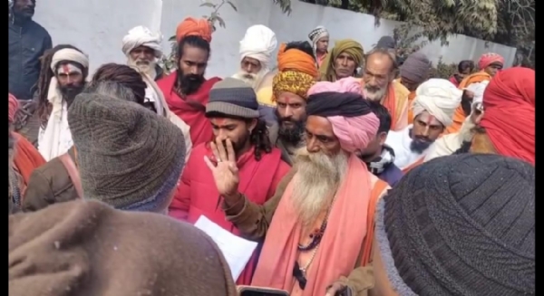 दतिया : साधु-संतों ने लगाया भाजपा पार्षदों पर भूमि अतिक्रमण का आरोप