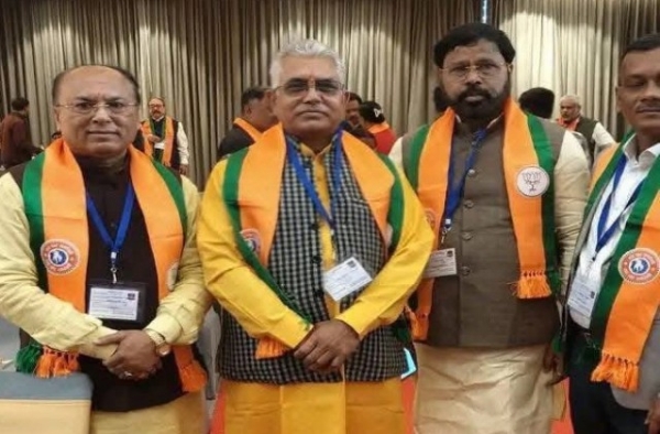 भाजपा नेता दिलीप घोष