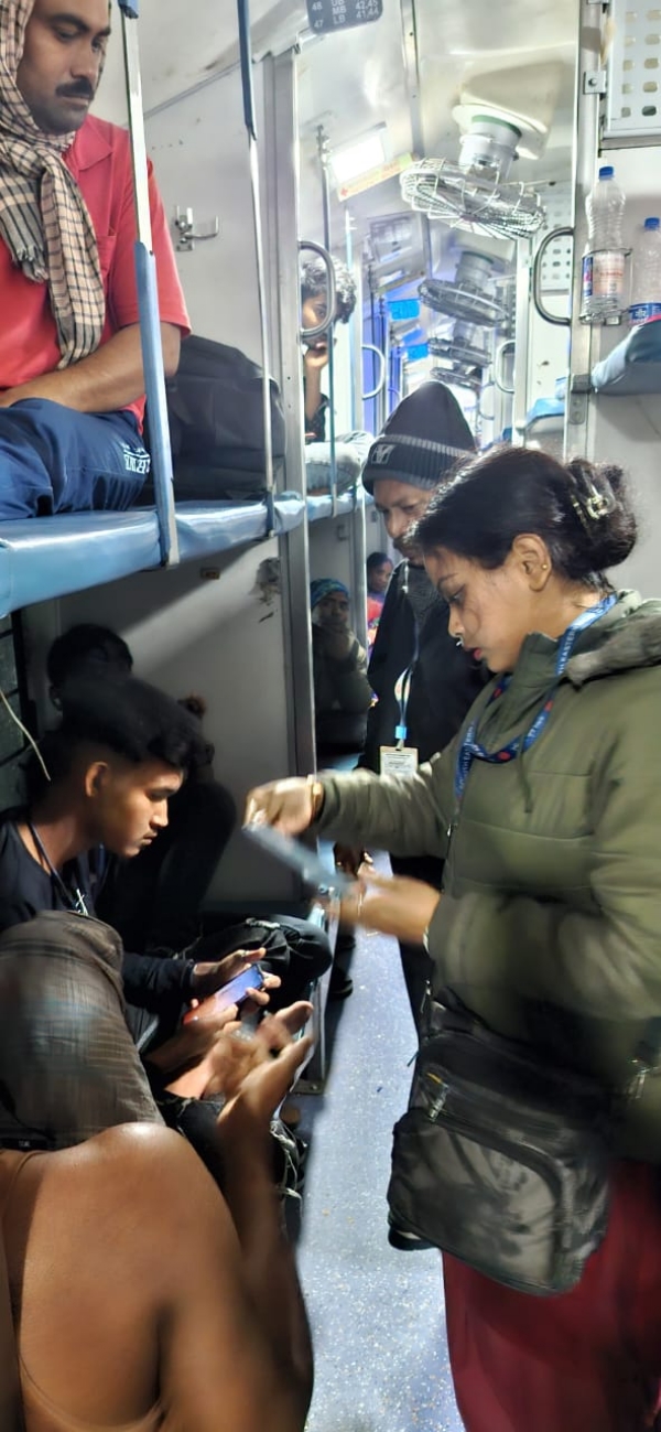 खड़गपुर मंडल में रेलवे द्वारा विशेष चेकिंग