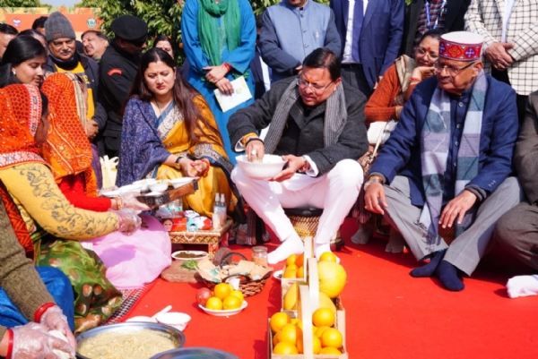 उत्तराखंड माल्टा महोत्सव में मुख्यमंत्री पुष्कर सिंह धामी सहित अन्य अतिथि। उत्तराखंड माल्टा महोत्सव में मुख्यमंत्री पुष्कर सिंह धामी सहित अन्य अतिथि।