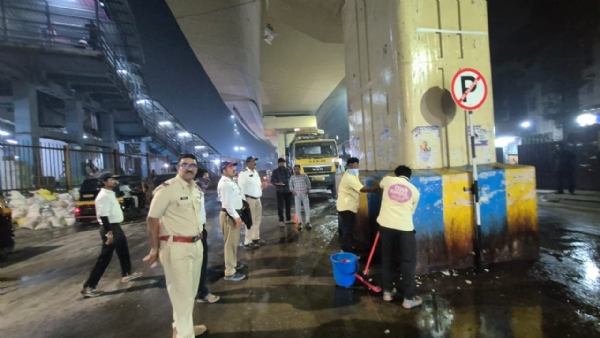 Late night cleaning drive brightness railway station