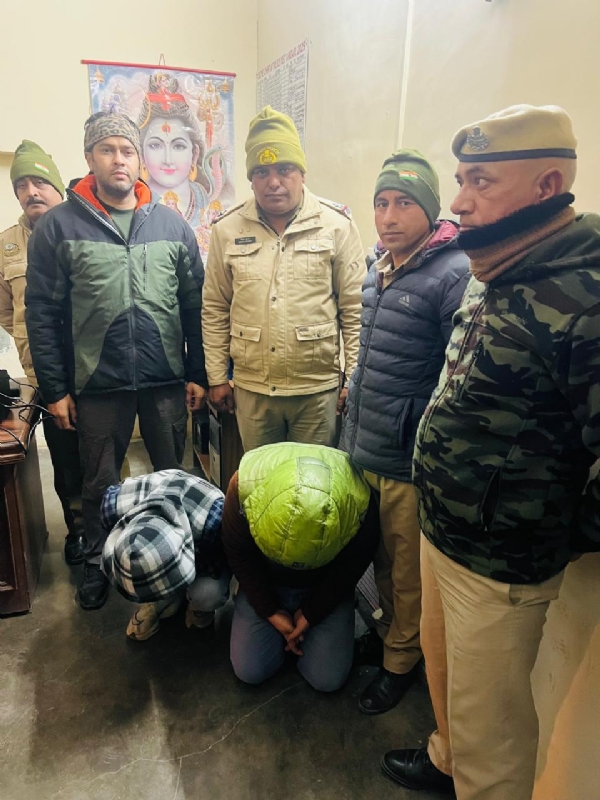 चिट्टे के साथ पकड़े गए आरोपी।