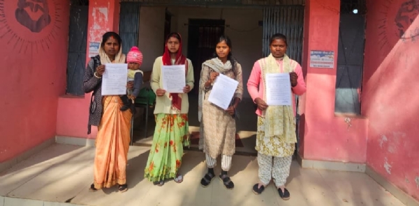 मिला नियुक्ति पत्र।