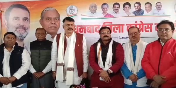 गांधी और गरीब को मिटाना चाहती है भाजपा: राजेश ठाकुर