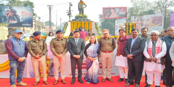 बलिदान रणधीर प्रसाद वर्मा को दी गई संगीतमय श्रद्धांजलि
