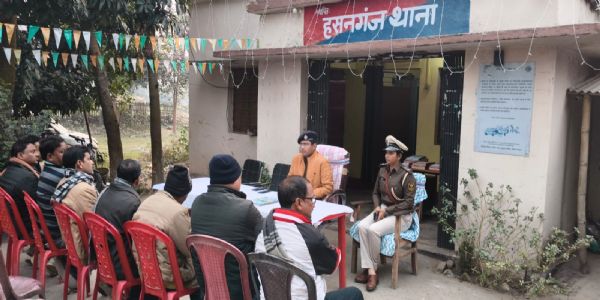 लंबित मामलों का जल्द हो निष्पादन, एसपी ने पदाधिकारियों को दिया निर्देश