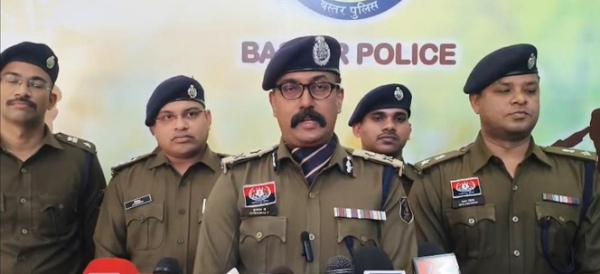 बस्तर आईजी सुंदरराज पी. ने पत्रवार्ता में वर्ष भर की कार्रवाई के आंकड़े