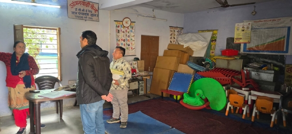 सीडीओ ने किया डांग गांव के आंगनबाड़ी केन्द्र का  औचक निरीक्षण