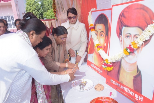 सावित्रीबाई फुले जयंती:सावित्रीबाई फुले ने महिलाओं में शिक्षा की अलख जगाई- भदेल