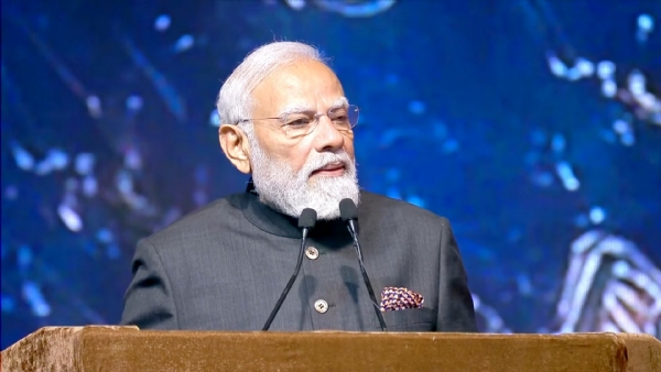 कार्यक्रम में प्रधानमंत्री मोदी कार्यक्रम में प्रधानमंत्री मोदी