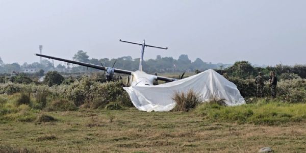 भद्रपुर में लैंडिग के दौरान दुर्घटनाग्रस्त बुद्ध एयर का विमान भद्रपुर में लैंडिग के दौरान दुर्घटनाग्रस्त बुद्ध एयर का विमान