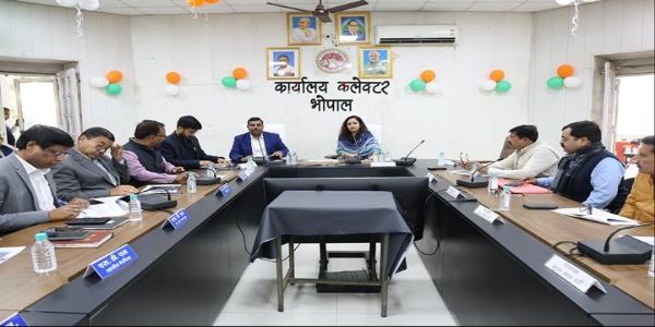 भोपालः स्टैंडिंग कमेटी की बैठक में हुई एसआईआर कार्य की समीक्षा, शुद्ध मतदाता सूची पर जोर