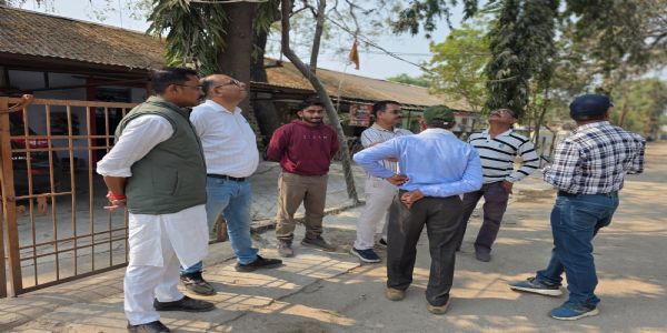 सिविल लाइन रिसाई पारा में गंदे पानी की समस्या का त्वरित समाधान