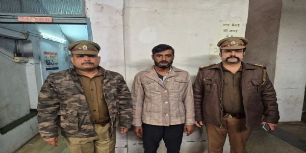 कानपुर में 1.5 किलो चरस के साथ तस्कर गिरफ्तार