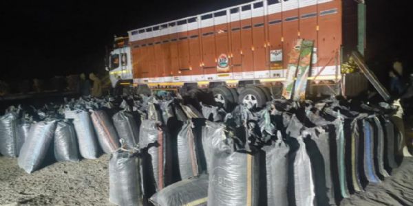 1.10 करोड़ रुपए के डोडा-पोस्त से भरा ट्रक पकड़ा