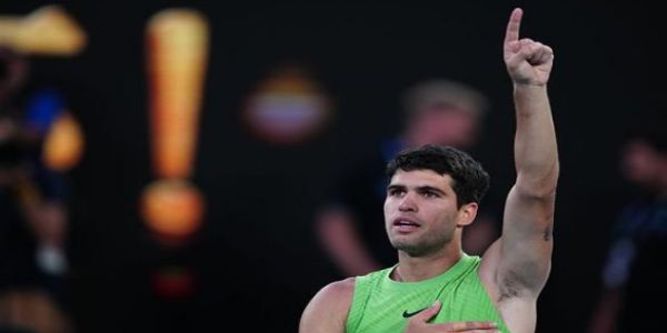 ऑस्ट्रेलियन ओपन : अल्कराज़ ने ज़्वेरेव को पांच सेटों के मुकाबले में हराया, पहली बार फाइनल में