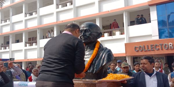 राष्ट्रपिता महात्मा गांधी की पुण्यतिथि पर श्रद्धांजलि सभा