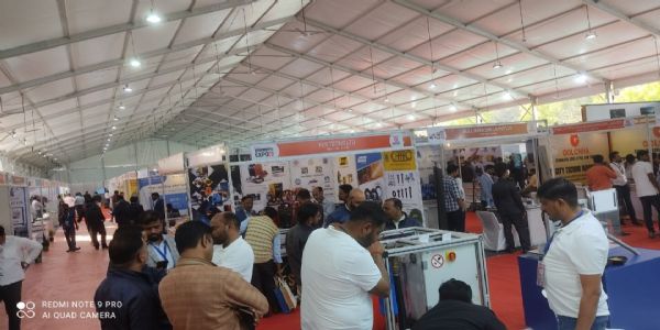 झारखंड माइनिंग एंड कंस्ट्रक्शन शो–2026 में उमड़ी आगंतुकों की भीड़, आधुनिक तकनीक और मशीनरी रही आकर्षण का केंद्र