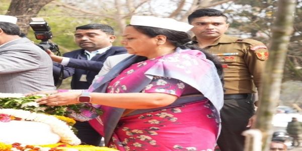 मंत्री दीपिका पांडेय ने महात्मा गांधी को दी श्रद्धांजलि, किया नमन